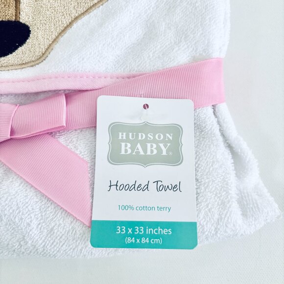 Adorable Hooded Deer Towel Hudson Brand - Picture 2 of 3